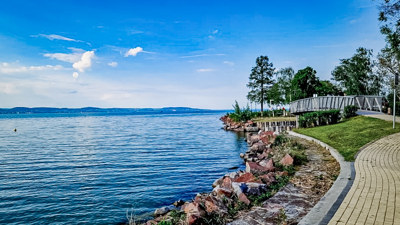 Vakantie in Hongarije: Balatonmeer met fietspad