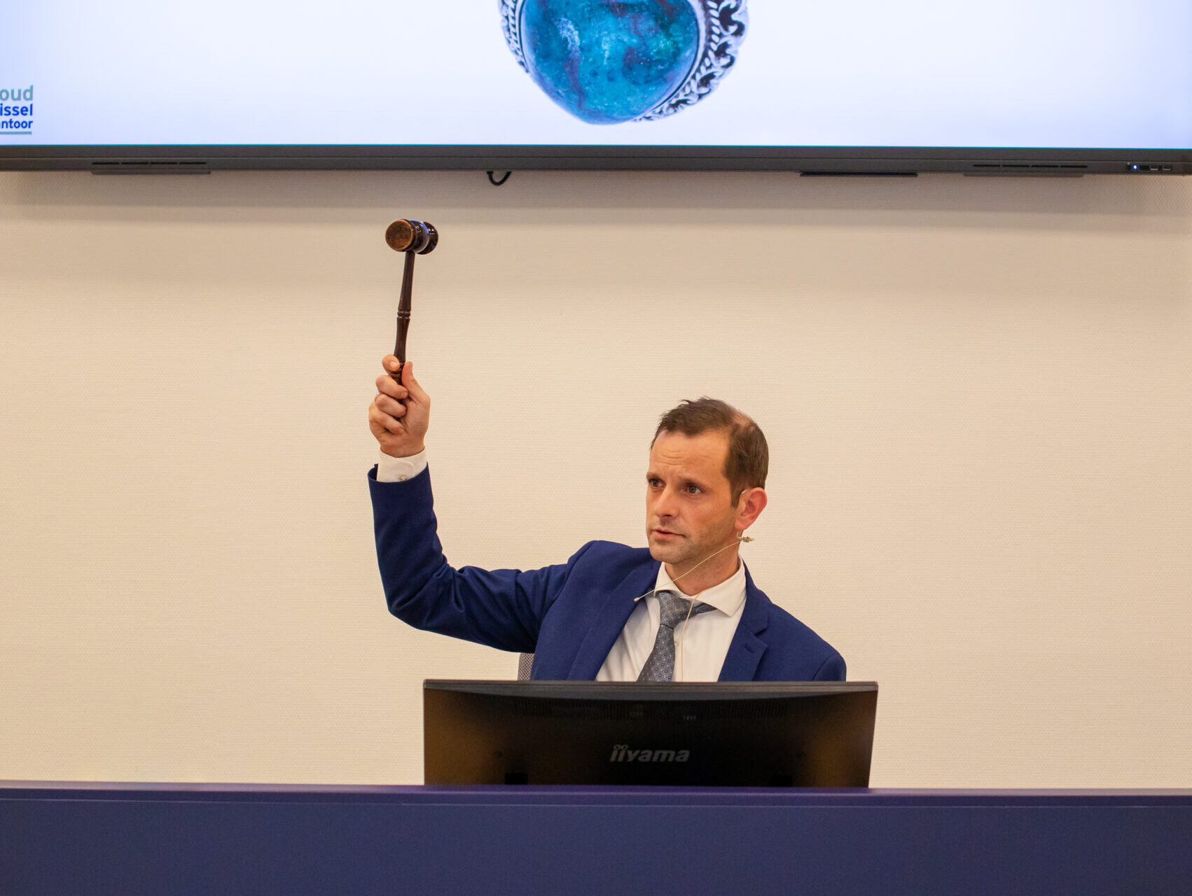 Het Diamant Dossier: kopen en verkopen via een veiling (V) 
